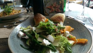 Goats cheese salad and bread